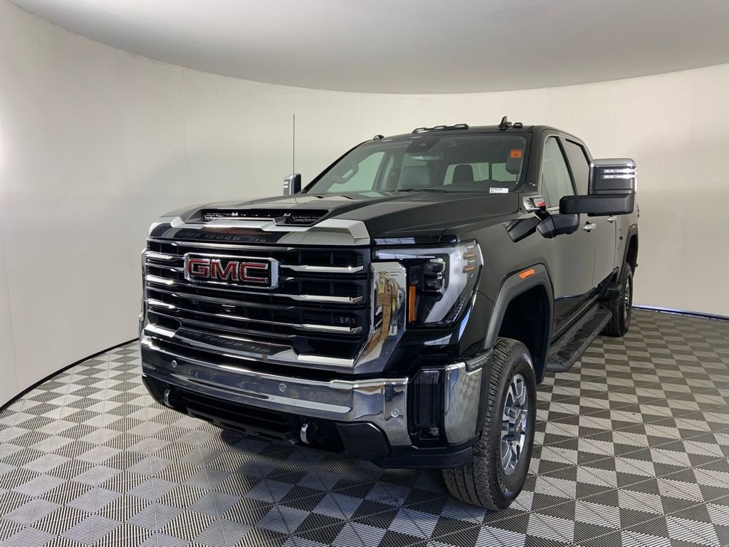 Used 2024 GMC Sierra 3500 SLT w/ SLT Convenience Package image 5