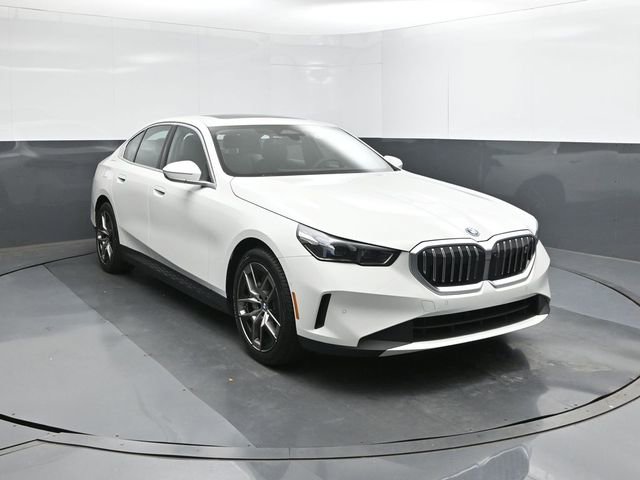 New 2026 BMW i5 eDrive40 w/ Premium Package RWD image 26