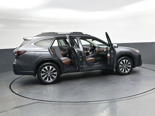Used 2025 Subaru Outback Touring XT AWD/4WD image 41