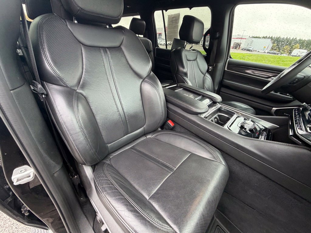 Used 2022 Jeep Wagoneer Series I w/ Convenience Group I AWD/4WD image 40