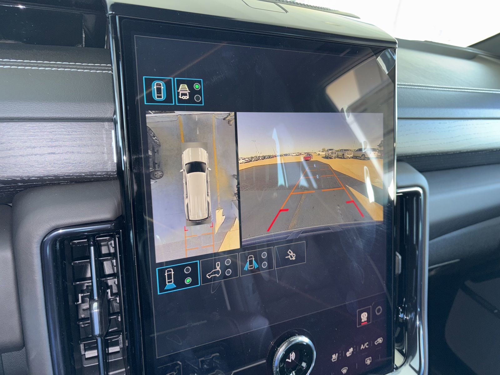 New 2026 GMC Yukon XL AT4 Ultimate w/ LPO, Floor Liner Package image 25