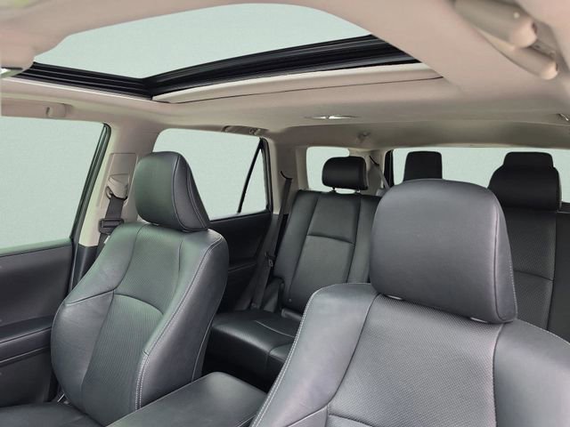 Used 2021 Toyota 4Runner Limited AWD/4WD image 24