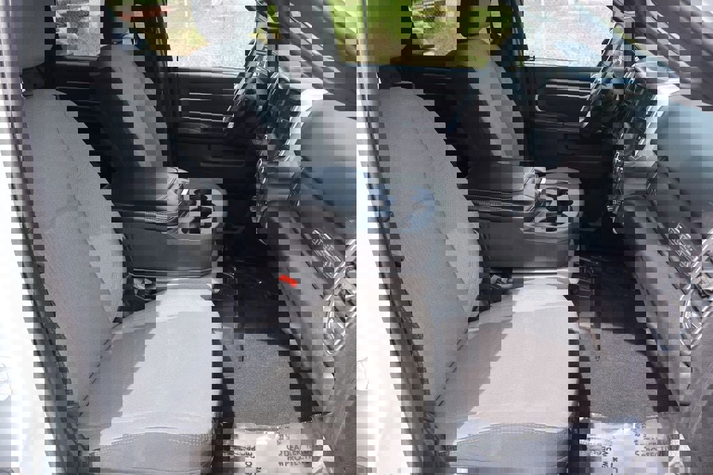 Used 2024 RAM 3500 Big Horn image 12