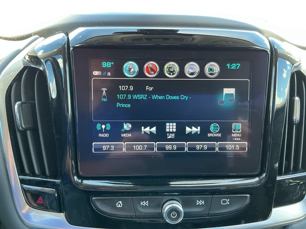 Used 2019 Chevrolet Traverse Premier w/ Driver Confidence II Package FWD image 17