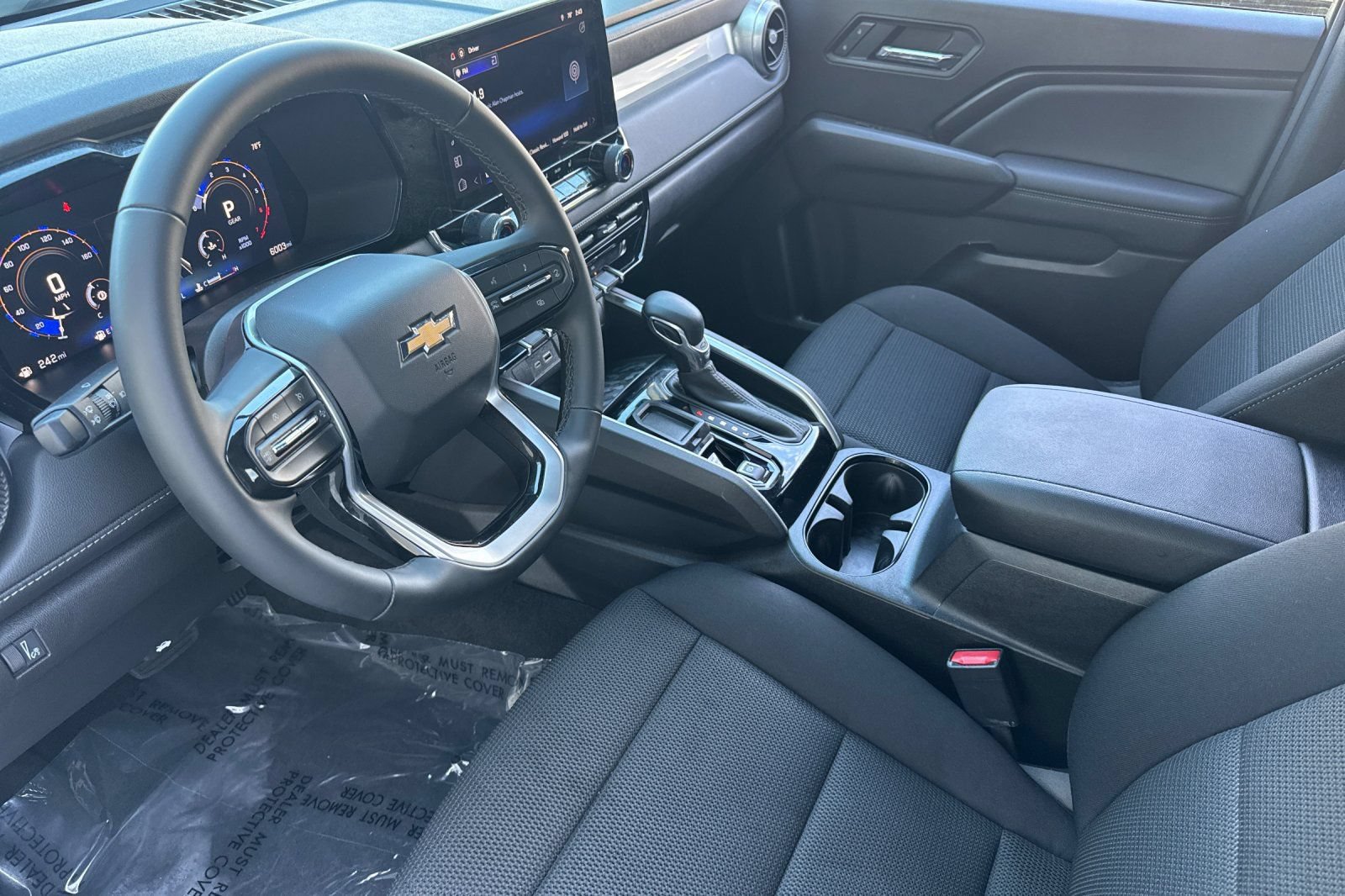 Used 2026 Chevrolet Colorado LT RWD image 11