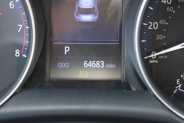 Used 2020 Toyota C-HR XLE FWD image 14