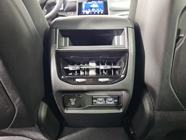 Certified 2024 Jeep Grand Cherokee Altitude image 14