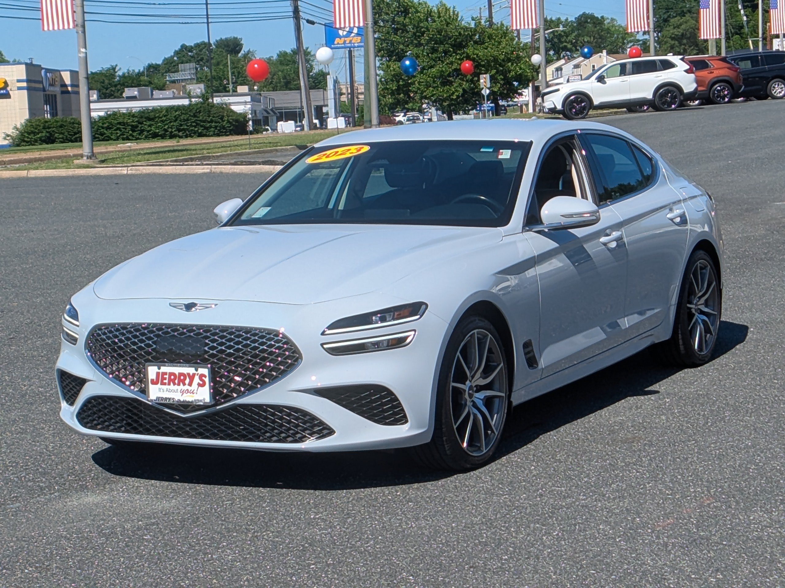 Used 2023 Genesis G70 2.0T AWD/4WD image 4