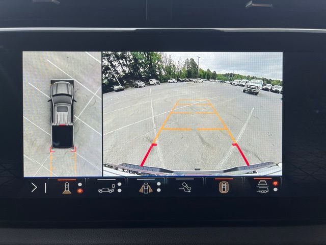 Used 2025 GMC Sierra 1500 AT4 w/ AT4 Premium Package AWD/4WD image 14