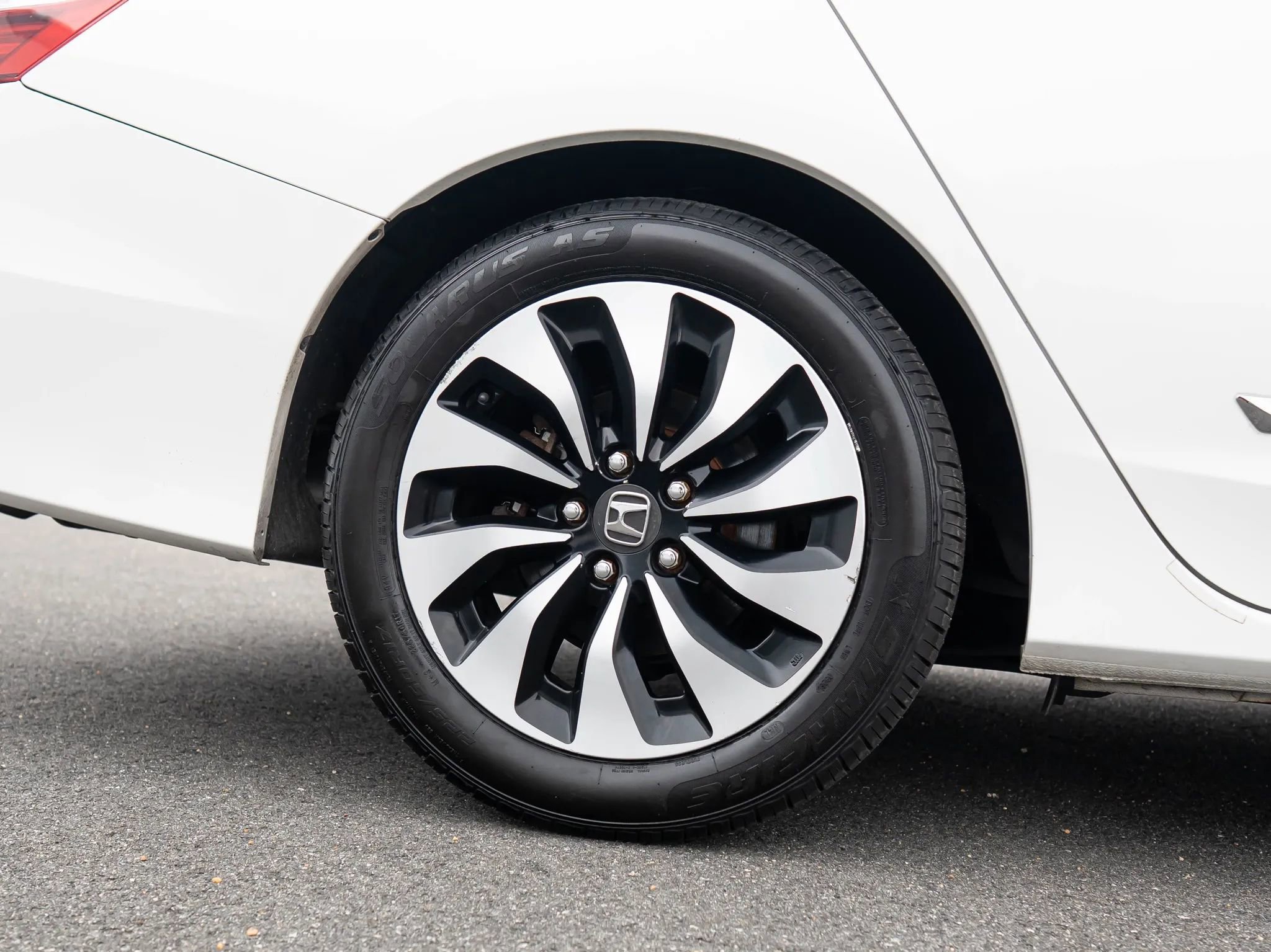 Used 2017 Honda Accord EX-L image 16