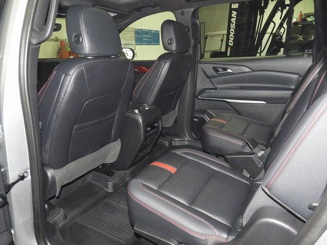 Used 2024 Chevrolet Traverse RS w/ LPO, Floor Liner Package image 46
