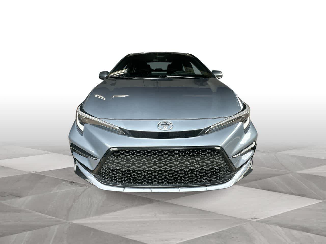 Used 2026 Toyota Corolla SE FWD image 3