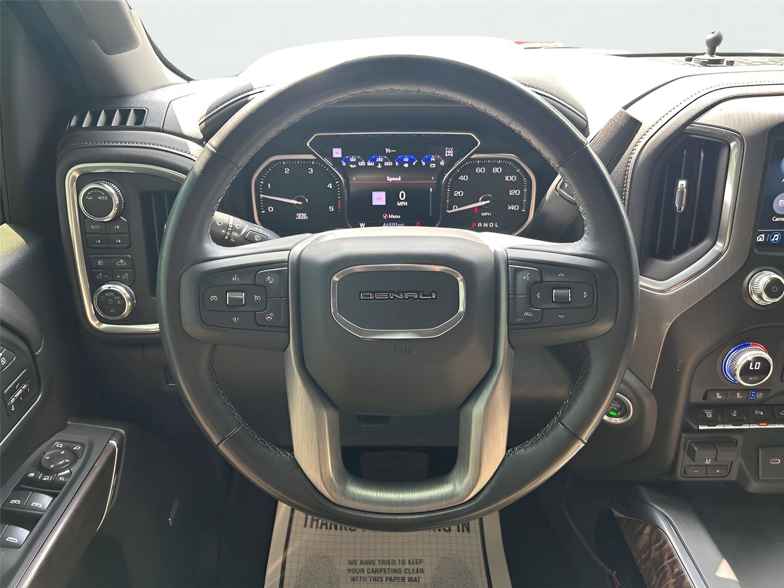 Used 2022 GMC Sierra 3500 Denali w/ Denali Ultimate Package AWD/4WD image 21