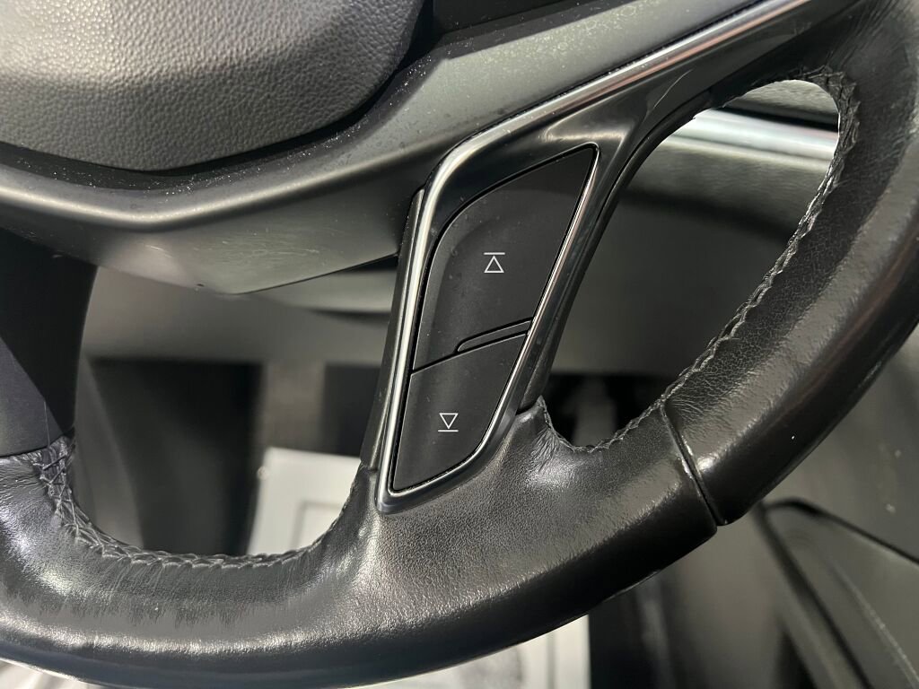 Used 2019 Cadillac XT5 Luxury w/ LPO, Black Ice Package image 15