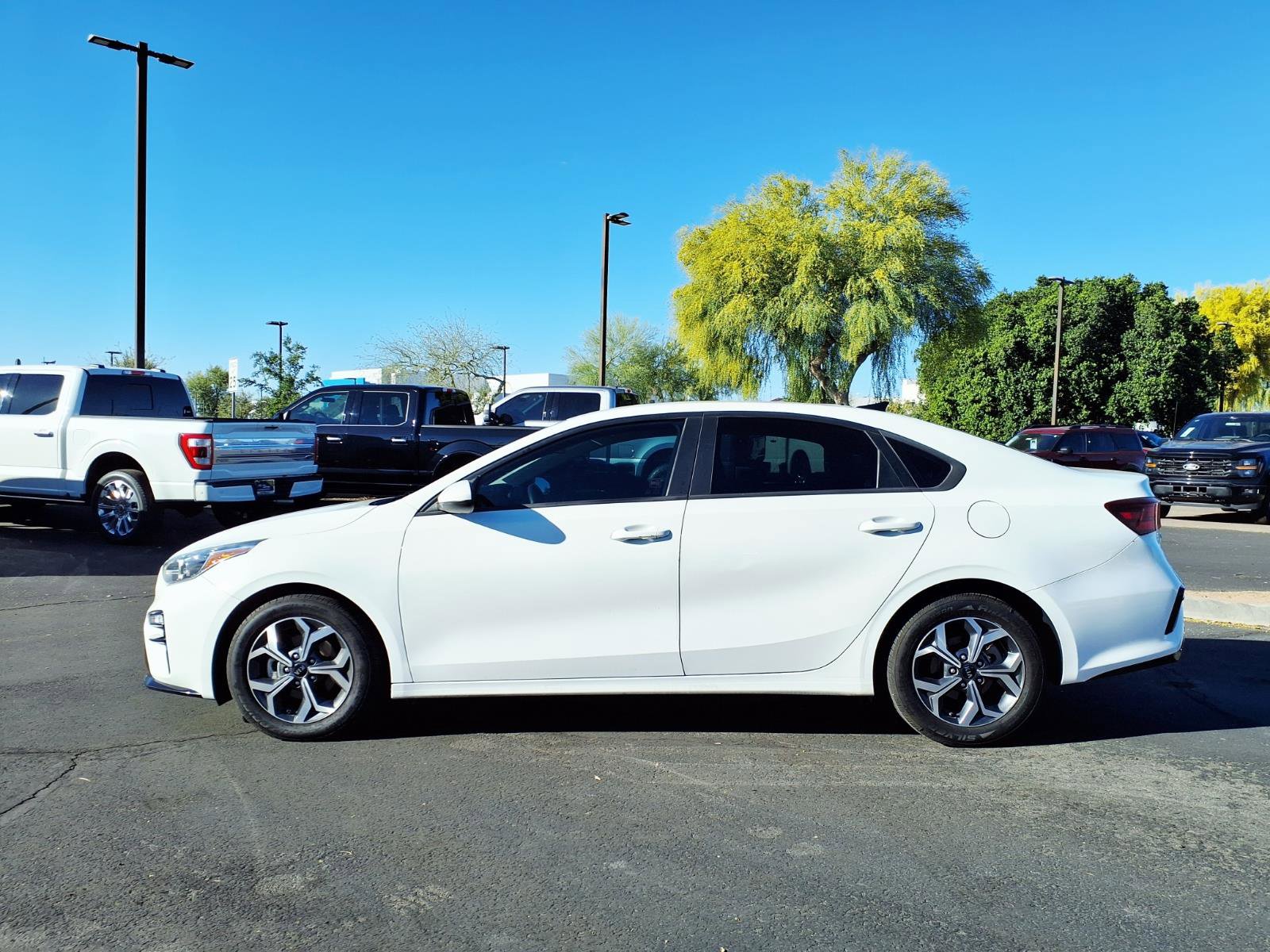 Used 2021 Kia Forte LXS image 3