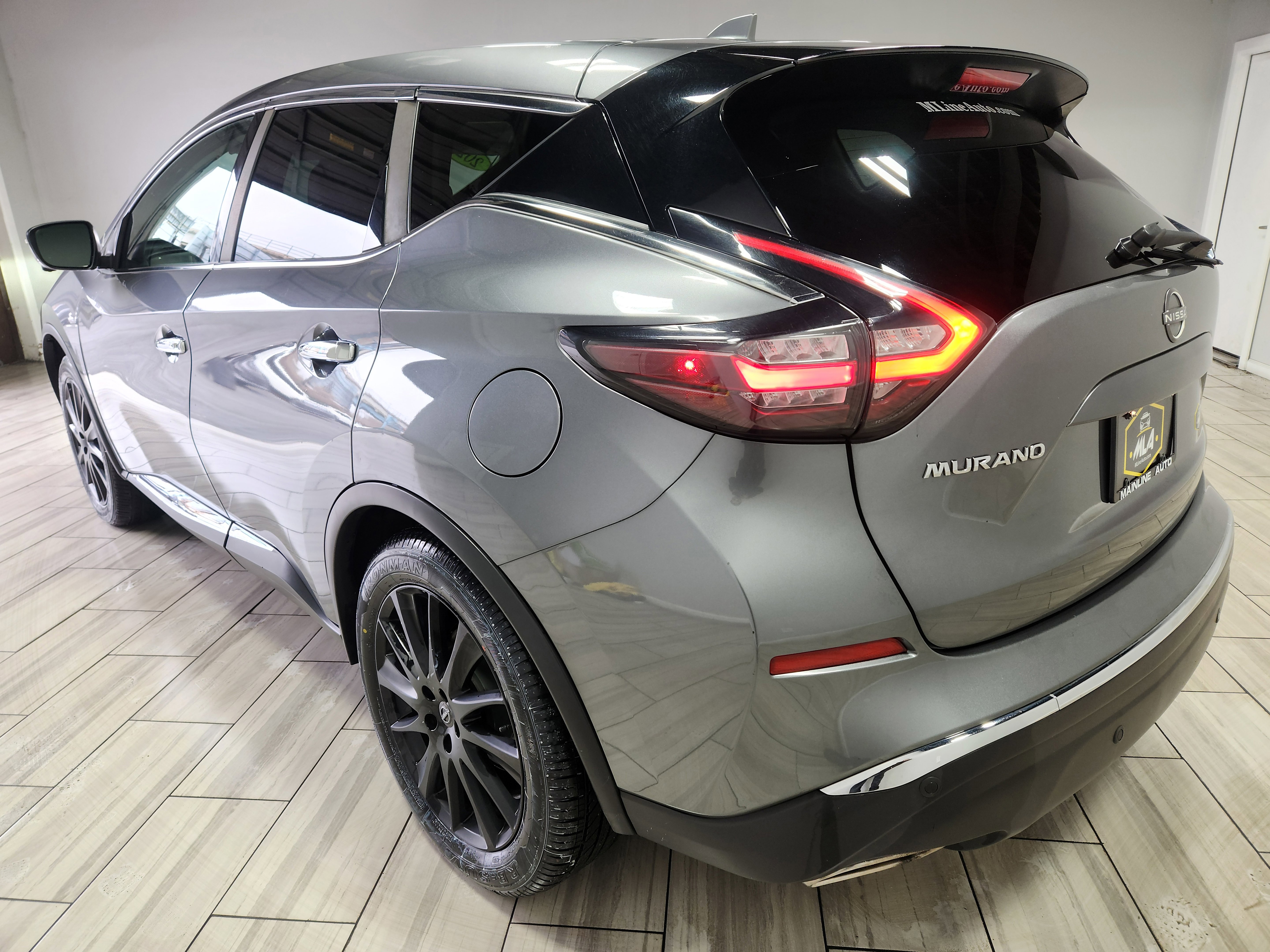 Used 2023 Nissan Murano SL w/ SL Moonroof Package FWD image 3