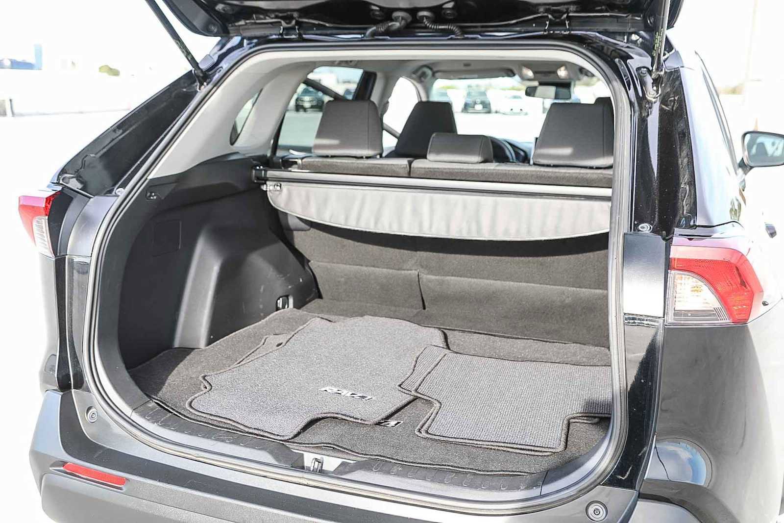 Certified 2025 Toyota RAV4 XLE image 26