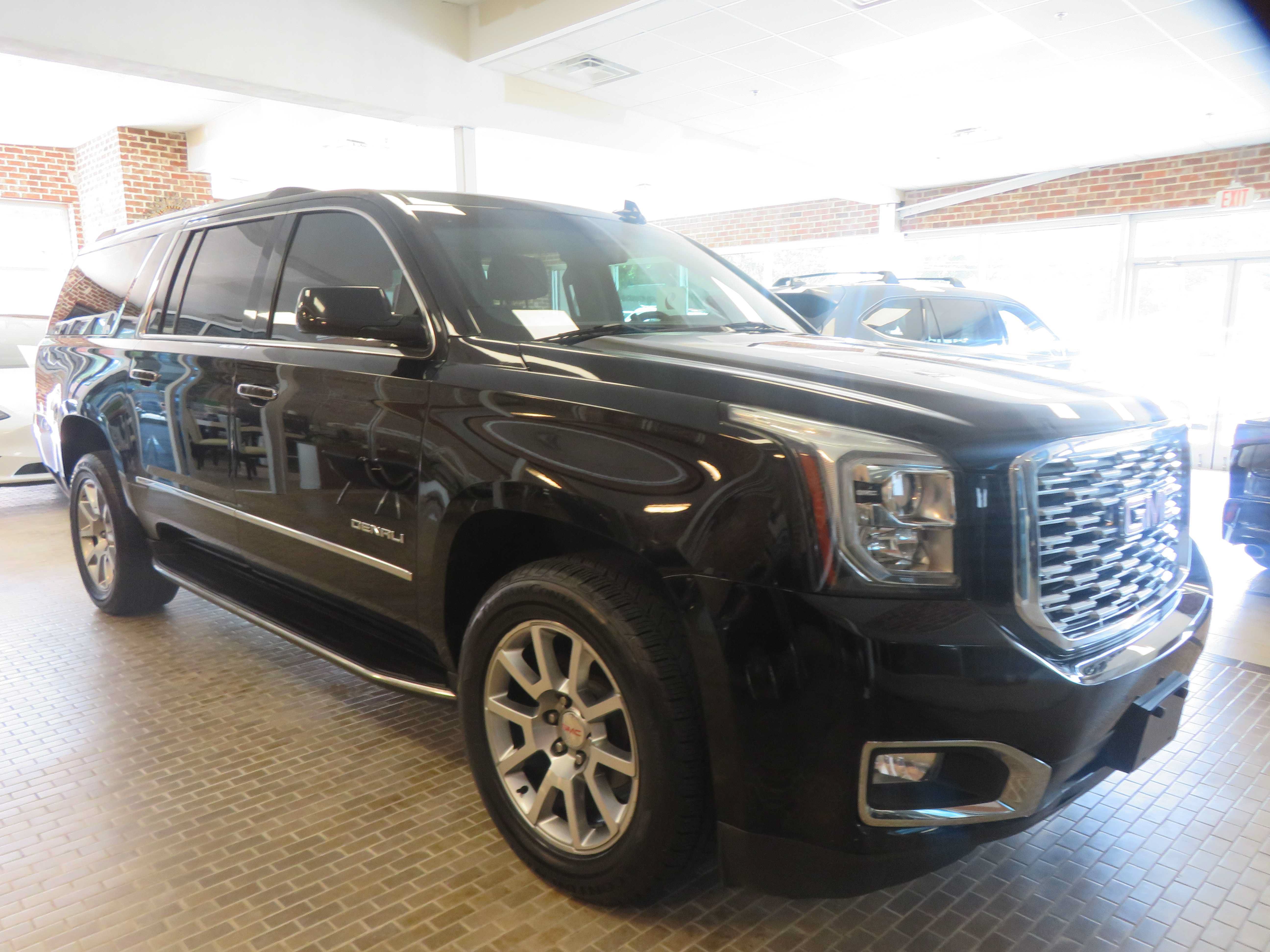 Used 2019 GMC Yukon XL Denali AWD/4WD image 69