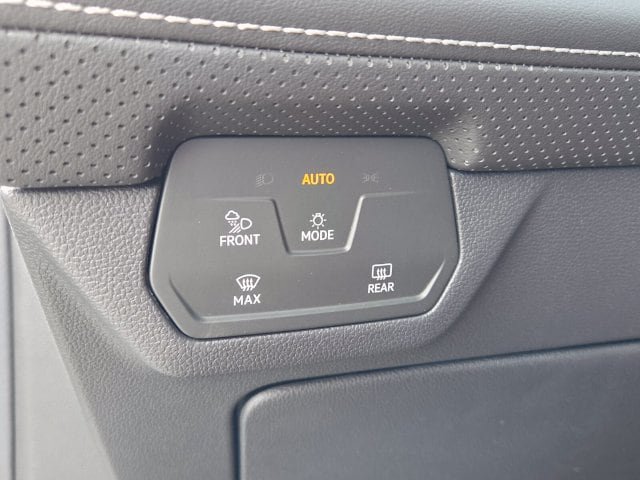 New 2026 Volkswagen Atlas Cross Sport SE FWD image 26