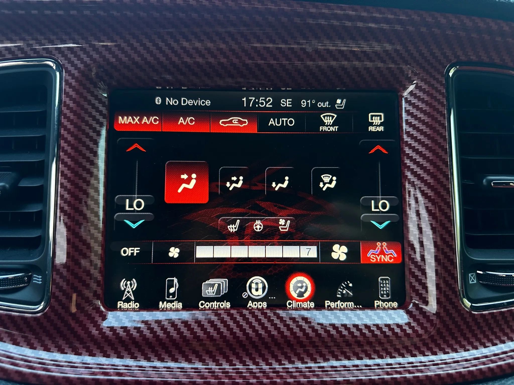 Used 2016 Dodge Challenger SRT Hellcat image 38