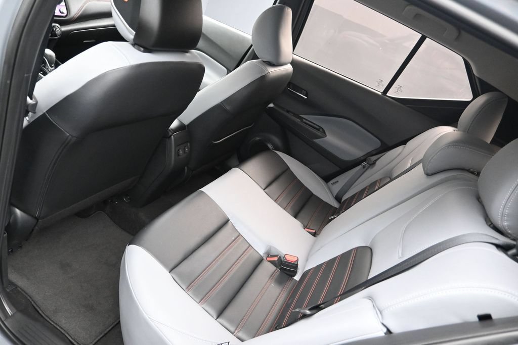 Used 2022 Nissan Kicks SR w/ Premium Package FWD image 18