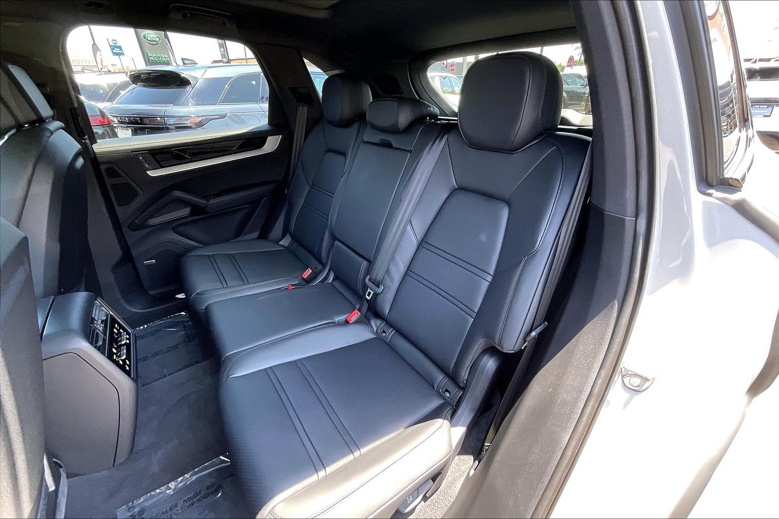 Used 2026 Porsche Cayenne S AWD/4WD image 19