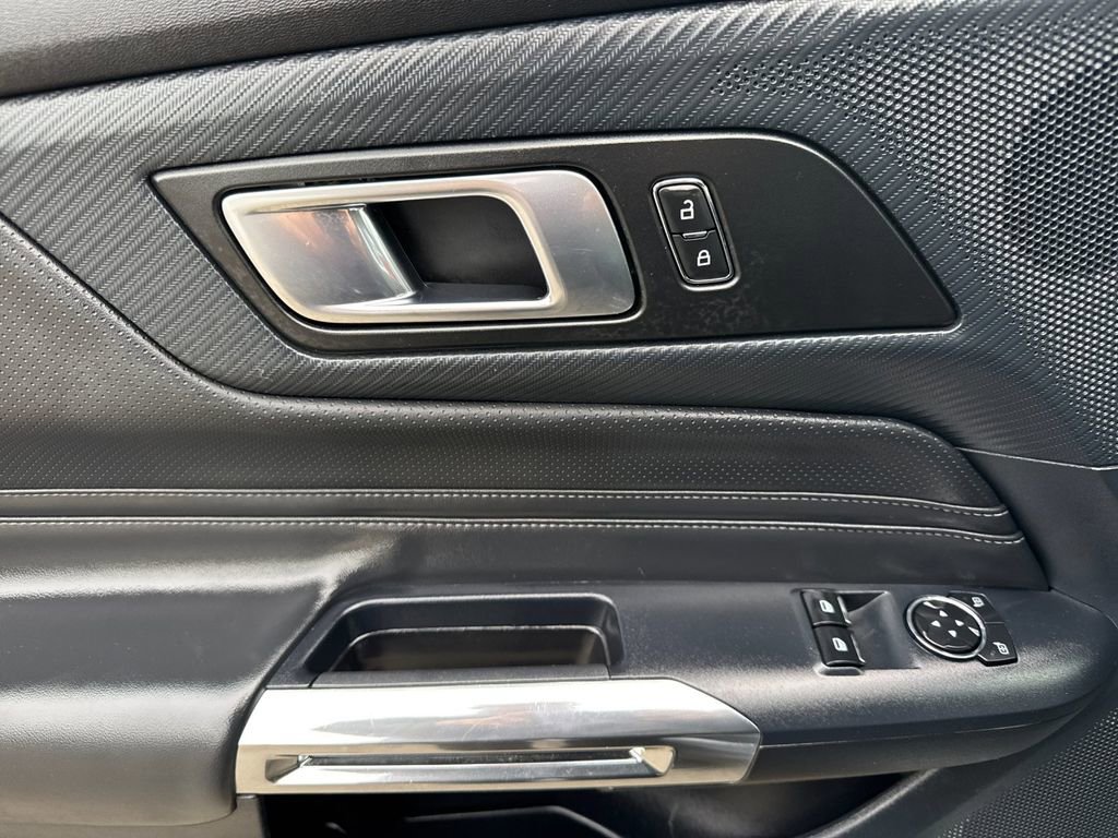 Used 2024 Ford Mustang Premium image 10