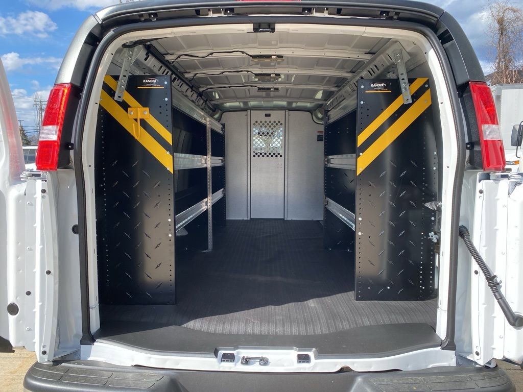 New 2026 Chevrolet Express 2500 Extended w/ Driver Convenience Package RWD image 11