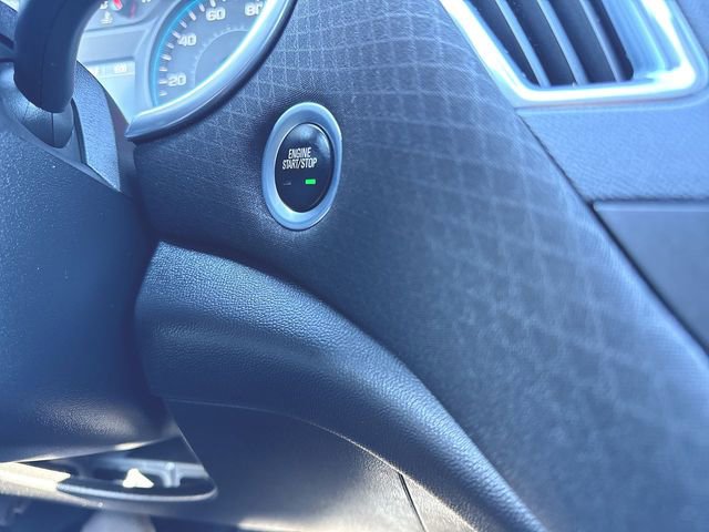 Used 2020 Chevrolet Malibu LT image 16