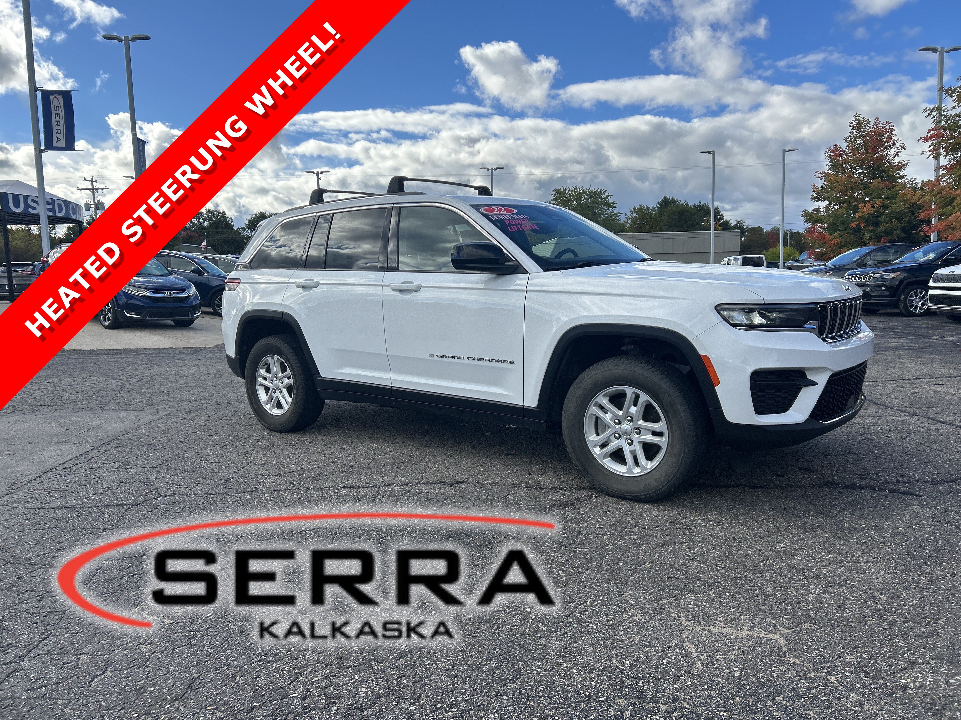 Used 2022 Jeep Grand Cherokee Laredo w/ Luxury Tech Group I