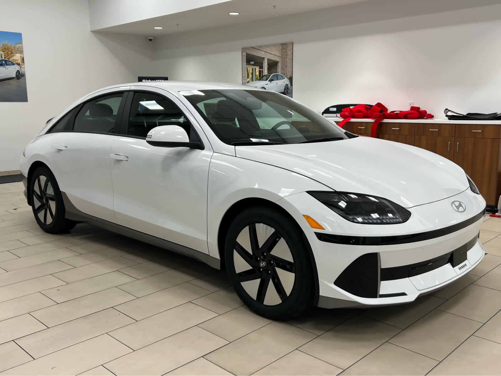 New 2025 Hyundai Ioniq 6 SE image 5