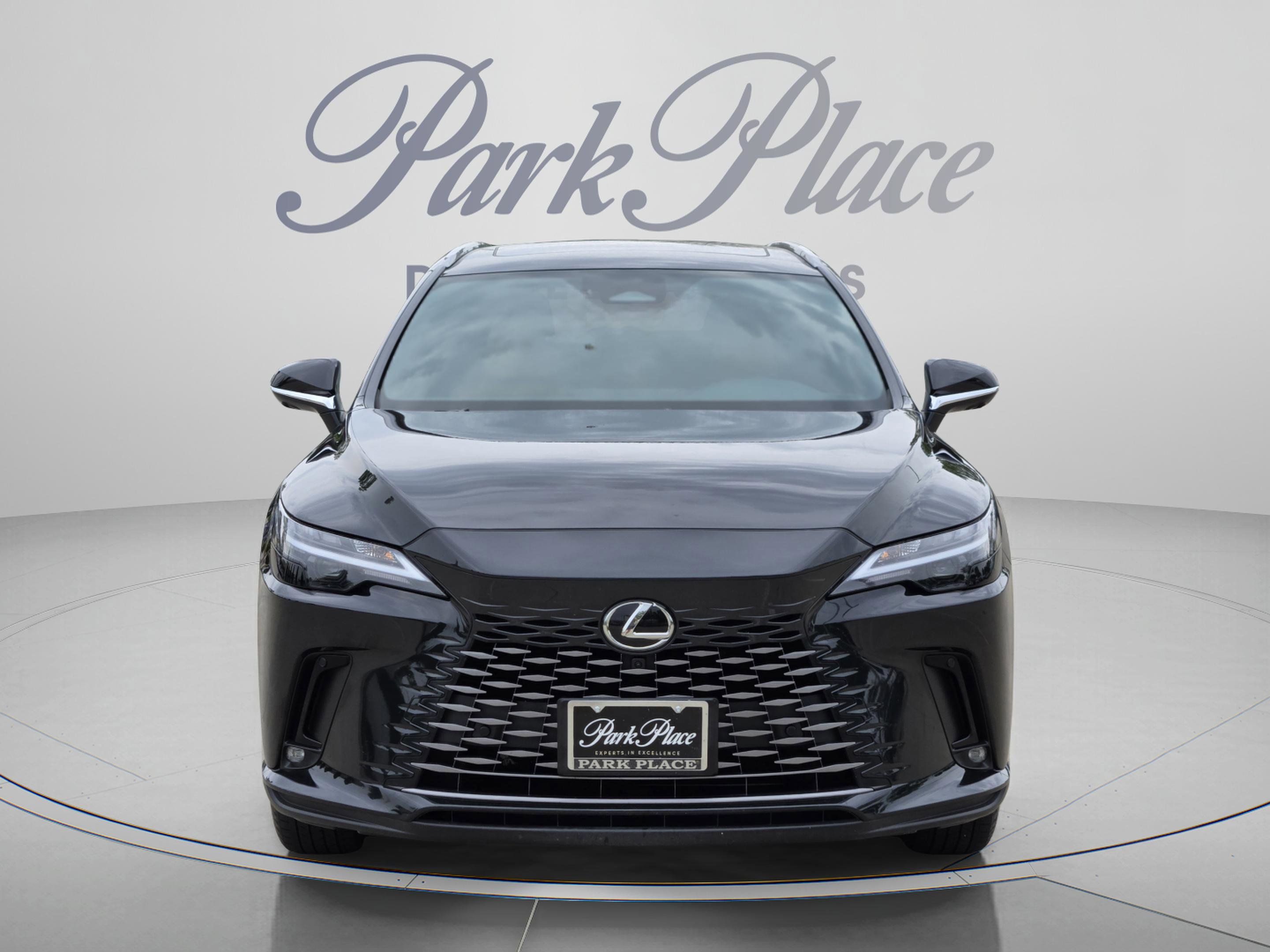 Used 2025 Lexus RX 350 Premium w/ Accessory Package (Z1) FWD image 8
