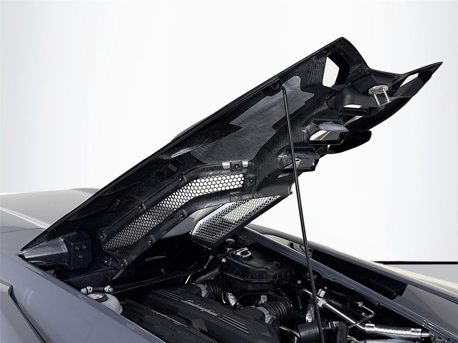 Used 2025 Lamborghini Revuelto image 26