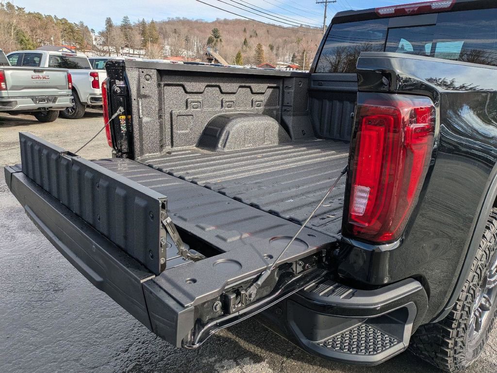 New 2026 GMC Sierra 1500 AT4X AWD/4WD image 15