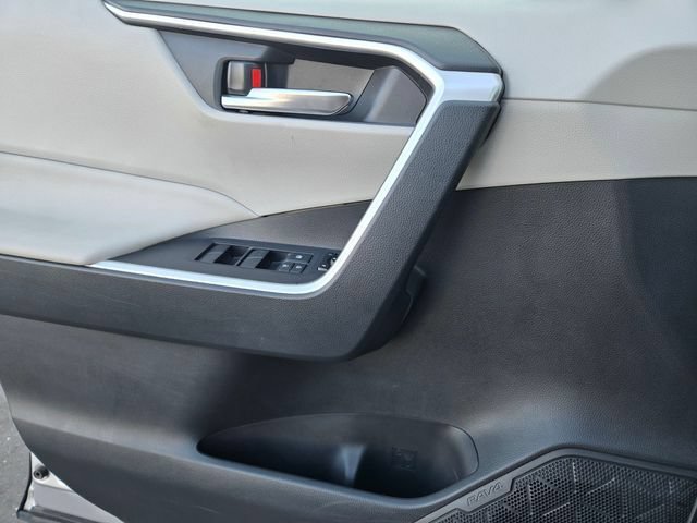 Certified 2019 Toyota RAV4 XLE w/ Convenience Package AWD/4WD image 21