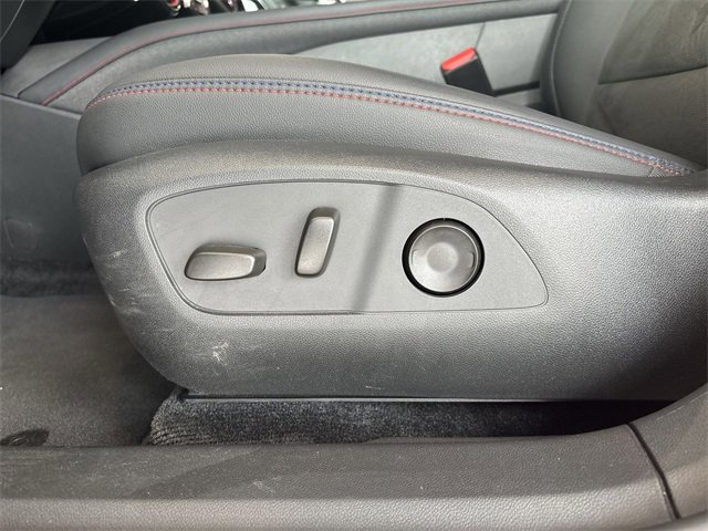 Certified 2025 Chevrolet Blazer EV RS image 24