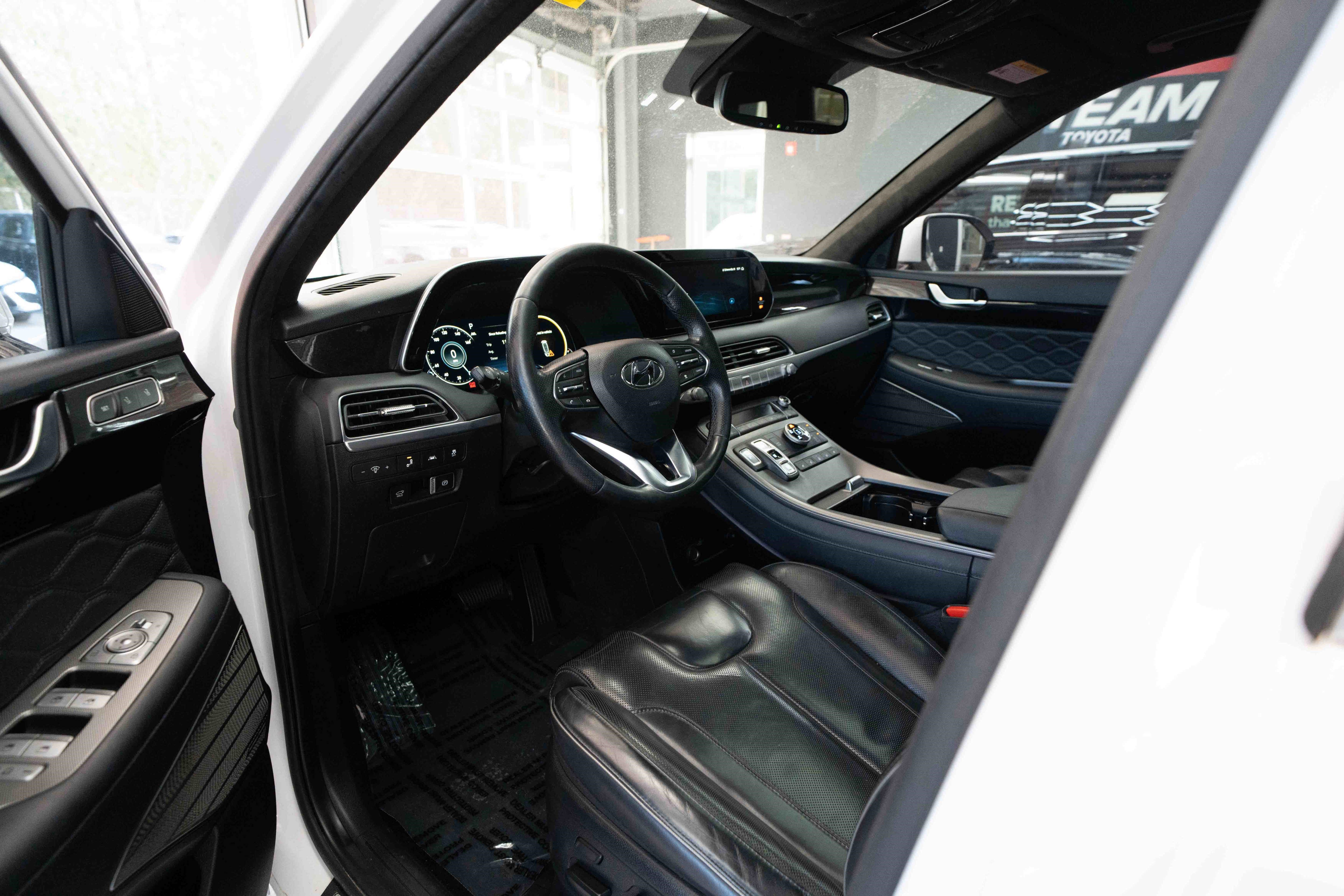 Used 2022 Hyundai Palisade Calligraphy w/ Cargo Package image 8
