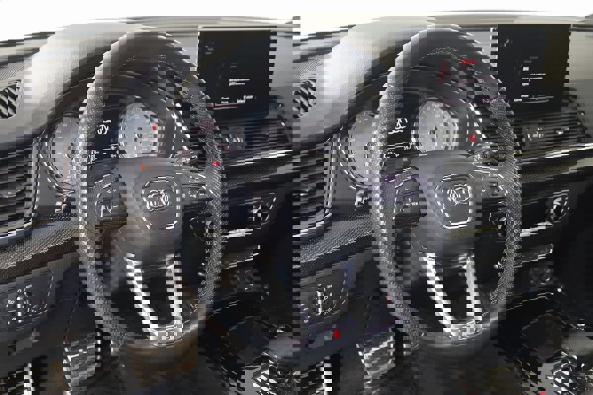 Used 2022 Audi SQ5 Premium image 6