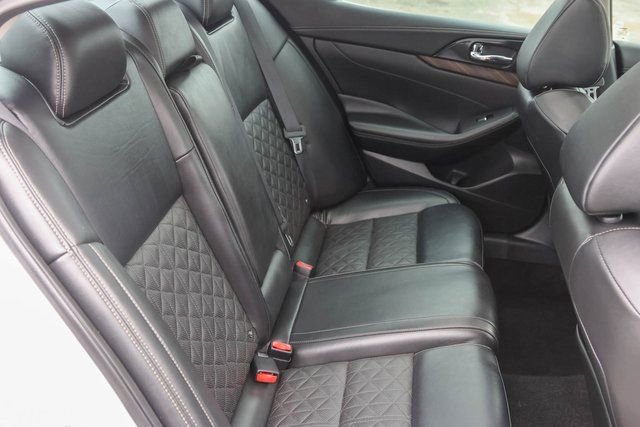 Used 2018 Nissan Maxima Platinum image 18