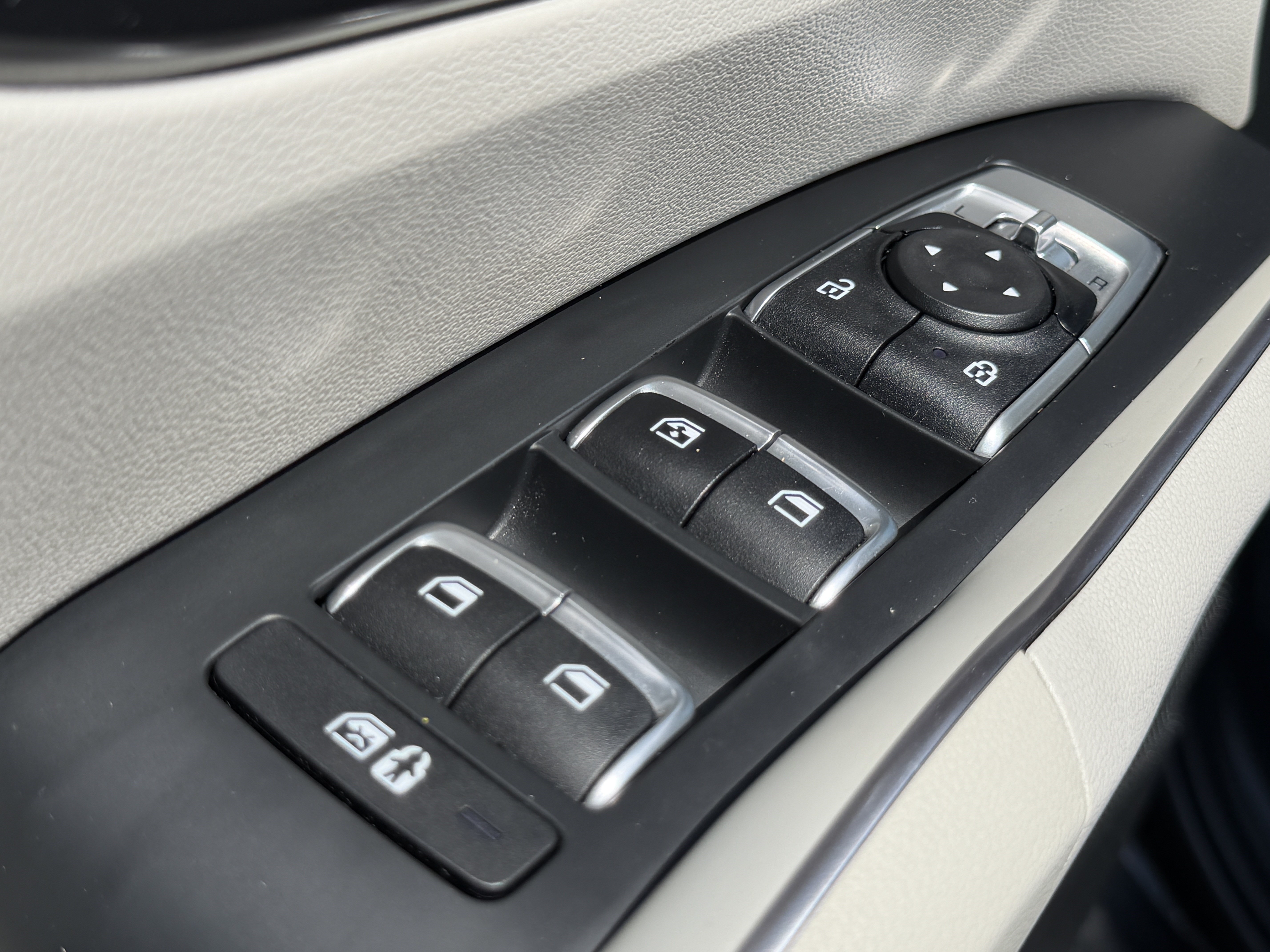 Certified 2023 Kia Sorento EX FWD image 14