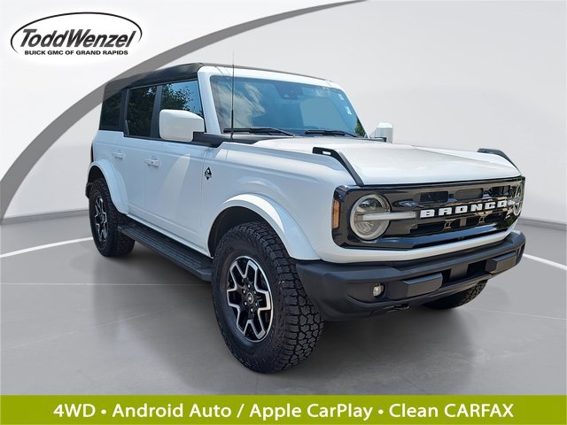 Used 2023 Ford Bronco Outer Banks image 1