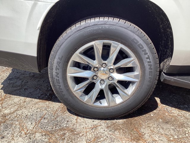 New 2025 Chevrolet Suburban Premier w/ Sun And Tow Package RWD image 13