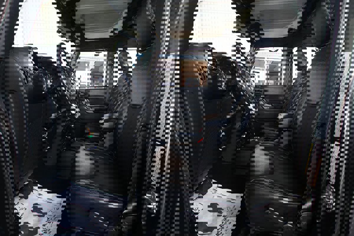 Used 2018 Jeep Wrangler Unlimited Sport image 10