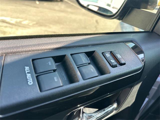 Certified 2024 Toyota 4Runner TRD Off-Road Premium image 15