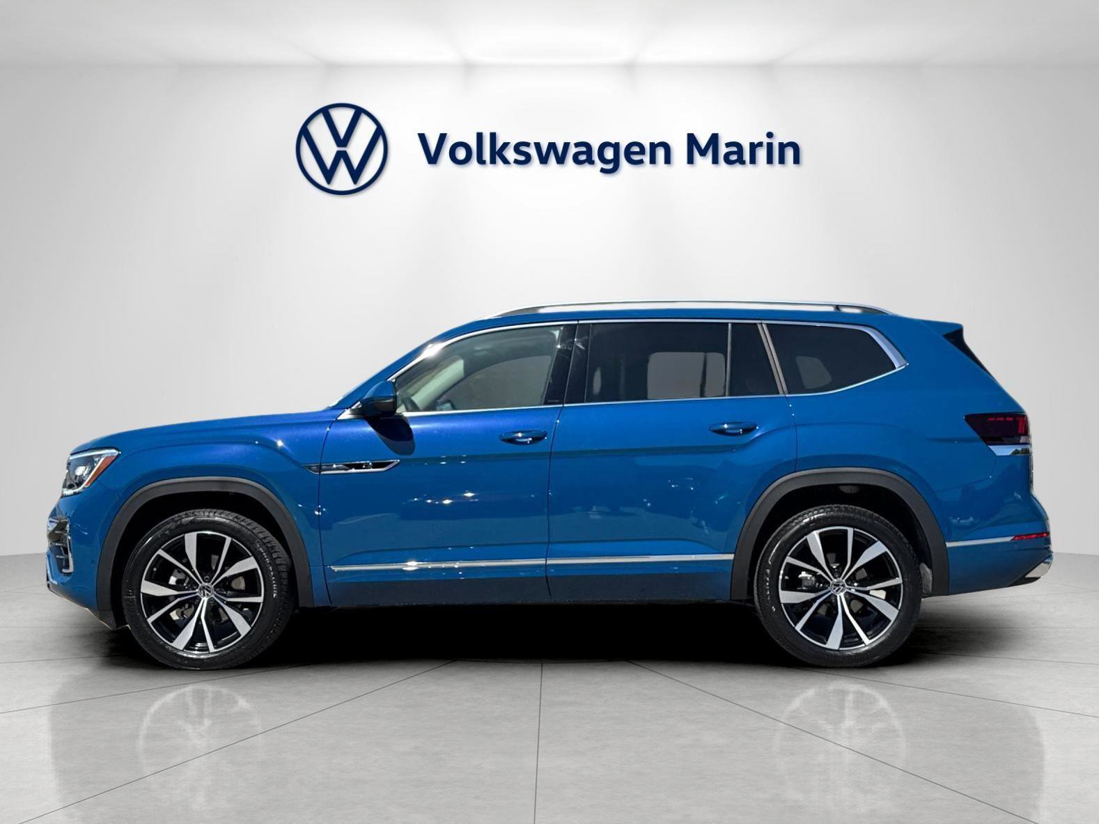 New 2026 Volkswagen Atlas SEL Premium R-Line AWD/4WD image 2