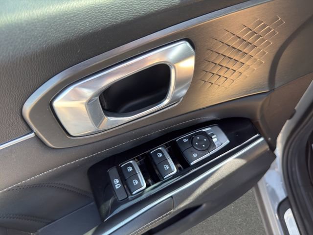 Used 2022 Kia Sorento SX AWD/4WD image 12