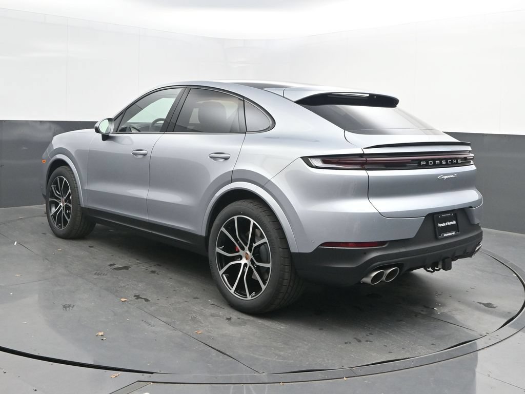 Used 2026 Porsche Cayenne S AWD/4WD image 3