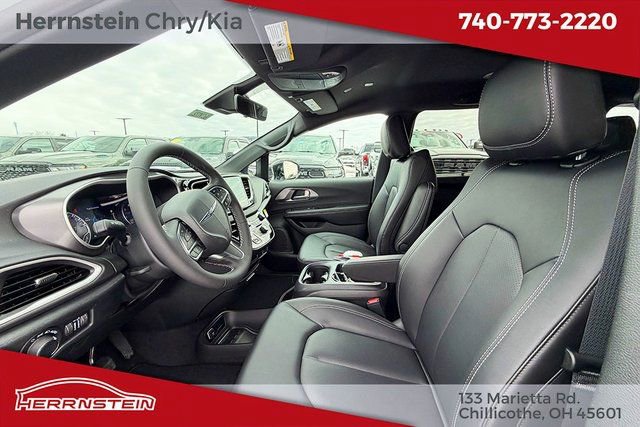 New 2026 Chrysler Voyager LX FWD image 21