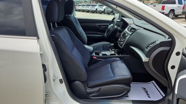 Used 2016 Nissan Altima 2.5 SV FWD image 27