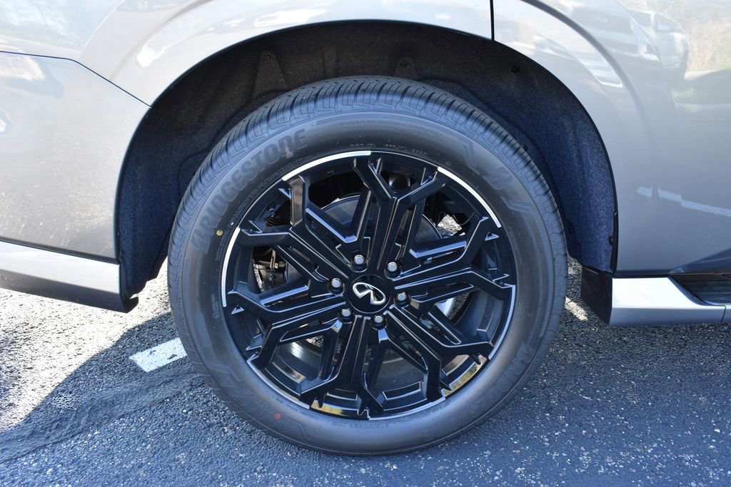 New 2026 INFINITI QX80 4WD image 29